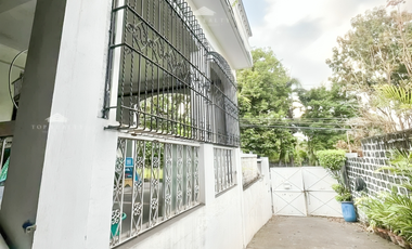 RUSH SALE! 4 Bedroom House for Sale in Quezon City at White Plains Subdivision Motivated Seller!