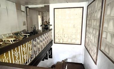RUSH SALE! 4 Bedroom House for Sale in Quezon City at White Plains Subdivision Motivated Seller!