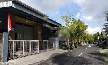 Gudang Premium 3 Lantai Dijual, di Area Gatsu Tengah, Denpasar