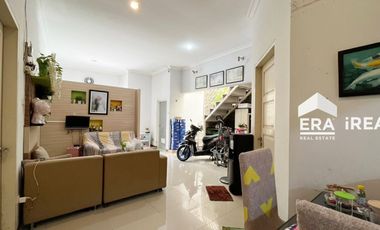 DIJUAL RUMAH SIAP HUNI DEKAT PASAR GEDHE SOLO KOTA