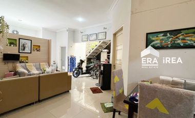 DIJUAL RUMAH SIAP HUNI DEKAT PASAR GEDHE SOLO KOTA