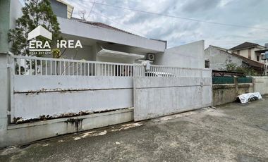 DIJUAL RUMAH SIAP HUNI DEKAT PASAR GEDHE SOLO KOTA