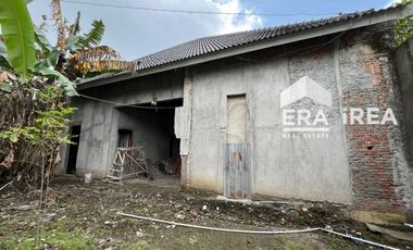 DIJUAL RUMAH DEKAT JEMBATAN JOGLO SOLO UTARA