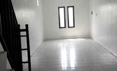 Ruko Strategis Bintara Pinggir Jalan – 2 Unit Jadi 1, Cocok Gudang & Usaha