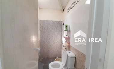 DIJUAL RUMAH KOST DEKAT TUGU MAKUTA SOLO BARAT