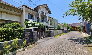 DIJUAL RUMAH CLUSTER 2 LANTAI SIAP HUNI SOLO BARU