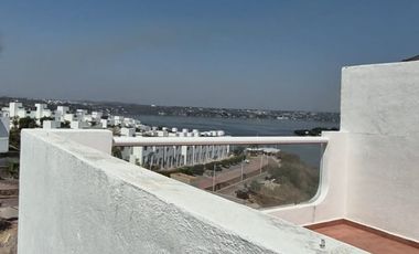 LAGO TEQUES HERMOSO PENTHOUSE