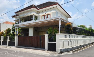 DIJUAL RUMAH SIAP HUNI DEKAT THE PARK MALL SOLO BARU