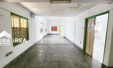 DIJUAL / DISEWAKAN RUMAH DEKAT STADION MANAHAN SOLO