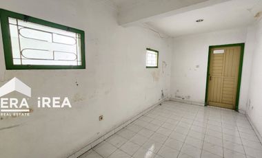 DIJUAL / DISEWAKAN RUMAH DEKAT STADION MANAHAN SOLO