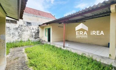 DIJUAL / DISEWAKAN RUMAH DEKAT STADION MANAHAN SOLO