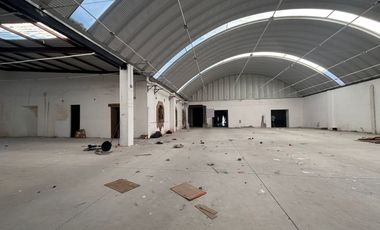 RENTA DE EXCELENTE LOCAL CON ALTURA DOMO EN EL ZOCALO DE SAN PEDRO CHOLULA PUEBLA ATENCION FRANQUICIAS