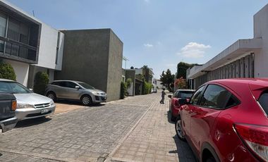 RENTA CASA EN FRACCIONAMIENTO PUSTINA MOMOXPAN SAN PEDRO CHOLULA PUEBLA CERCA DE PIRMIDES UDALP PERIFERICO Y RECTA