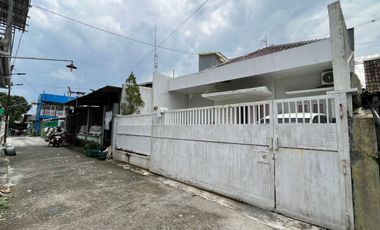 DIJUAL RUMAH DI SOLO DEKAT PASAR GEDE DAN PGS