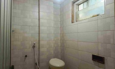 Disewakan Rumah 3 lantai di Dempo Dalam