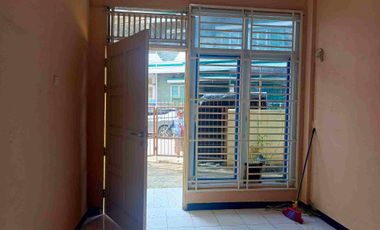 Disewakan Rumah 3 lantai di Dempo Dalam