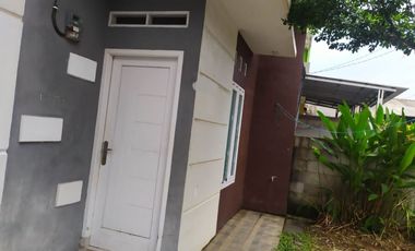 Jual Take Over rmh dkt Stasiun KA 79JT di Cluster Cipayung Depok