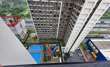 Over Kredit / Disewakan Apartemen Sky House Tower Castilla 48m² 2BR Semi Furnished