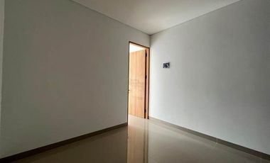 Disewakan Ruko Pademangan 4 Lantai Unfurnished Rapi Strategis Dekat Mangga Dua Square & Ancol, Pasar Pademangan Barat, RSUD Pademangan