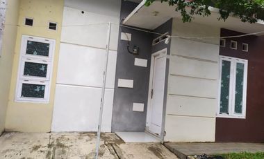 Jual Rumah Over Kredit dkt Stasiun KA 79JT di Cluster Cipayung Depok