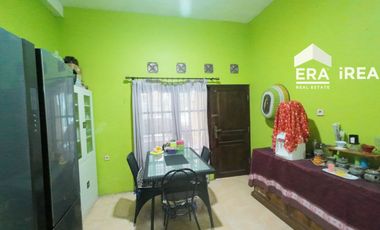 DIJUAL RUMAH DI COLOMADU DEKAT STADION MANAHAN