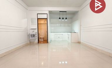 ขายทาวน์เฮ้าส์ หมู่บ้านชุมชน 300 ห้อง มหาชัย สมุทรสาคร รีโนเวทใหม่