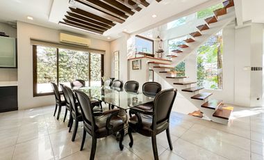FOR SALE Modern House in Paseo De Magallanes Phase 1, Magallanes Village, Brgy. Magallanes, Makati City