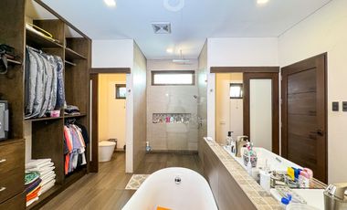 FOR SALE Modern House in Paseo De Magallanes Phase 1, Magallanes Village, Brgy. Magallanes, Makati City