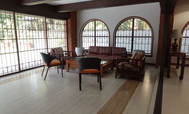 Newly Updated 4 Bedroom House in Dasmarinas Village Makati