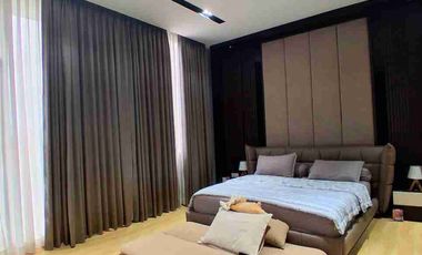 Rumah Emily design lux minimalis modern full furnish KT 5+1 dengan lebar muka 15 m