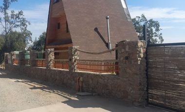 Acogedora casa en santa Sofía de Lo Cañas