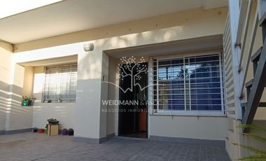 Departamento de 2 dormitorios con cochera en venta, Bv. Mitre, Santo Tome