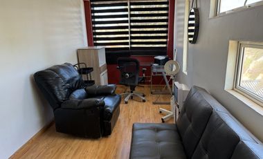 GRAN CASA-CALLE LEONIDAS PÉREZ 3891