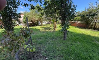 GRAN CASA-CALLE LEONIDAS PÉREZ 3891