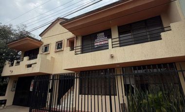 SE ARRIENDA ESPACIOSO APTO EN EL BARRIO EL JARDIN