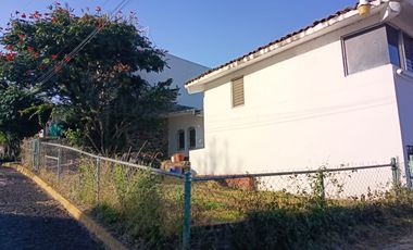 CASA AMPLIA EN PEDREGAL DE LAS FUENTES