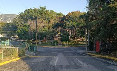 CASA AMPLIA EN PEDREGAL DE LAS FUENTES