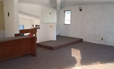 CASA AMPLIA EN PEDREGAL DE LAS FUENTES