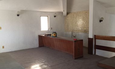 CASA AMPLIA EN PEDREGAL DE LAS FUENTES