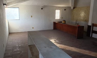 CASA AMPLIA EN PEDREGAL DE LAS FUENTES