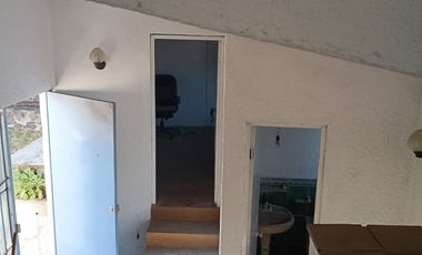 CASA AMPLIA EN PEDREGAL DE LAS FUENTES