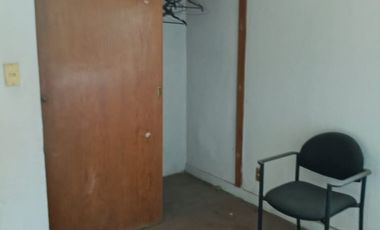 CASA AMPLIA EN PEDREGAL DE LAS FUENTES