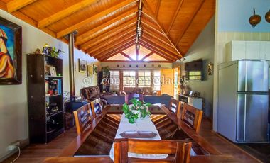 Leon Propiedades vende casa en Lo Águila centro, Curacaví.