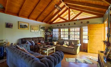 Leon Propiedades vende casa en Lo Águila centro, Curacaví.