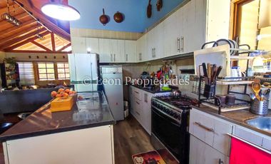 Leon Propiedades vende casa en Lo Águila centro, Curacaví.