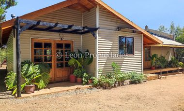 Leon Propiedades vende casa en Lo Águila centro, Curacaví.