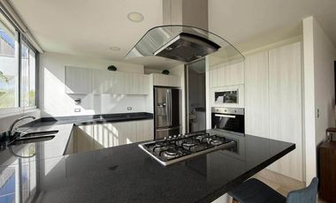 INCREIBLE DEPARTAMENTO AMUEBLADO EN BREZZA TOWERS, ENTRADA DE LA ZONA HOTELERA