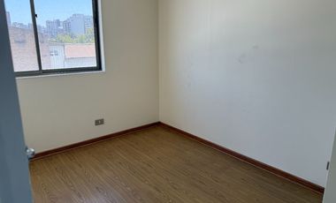 se arrienda depto 3 dormitorios con estacionamiento y bodega