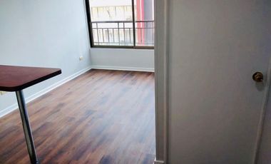 ARRIENDO DPTO 1 DORMITORIO 1 BAÑO / METRO MONEDA