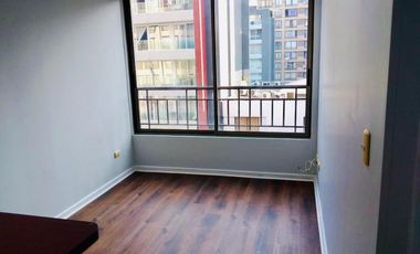 ARRIENDO DPTO 1 DORMITORIO 1 BAÑO / METRO MONEDA